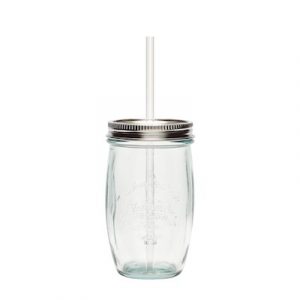 Verre recyclé avec paille